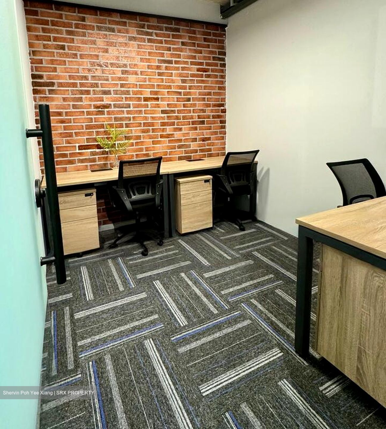 International Plaza (D2), Office #459908851